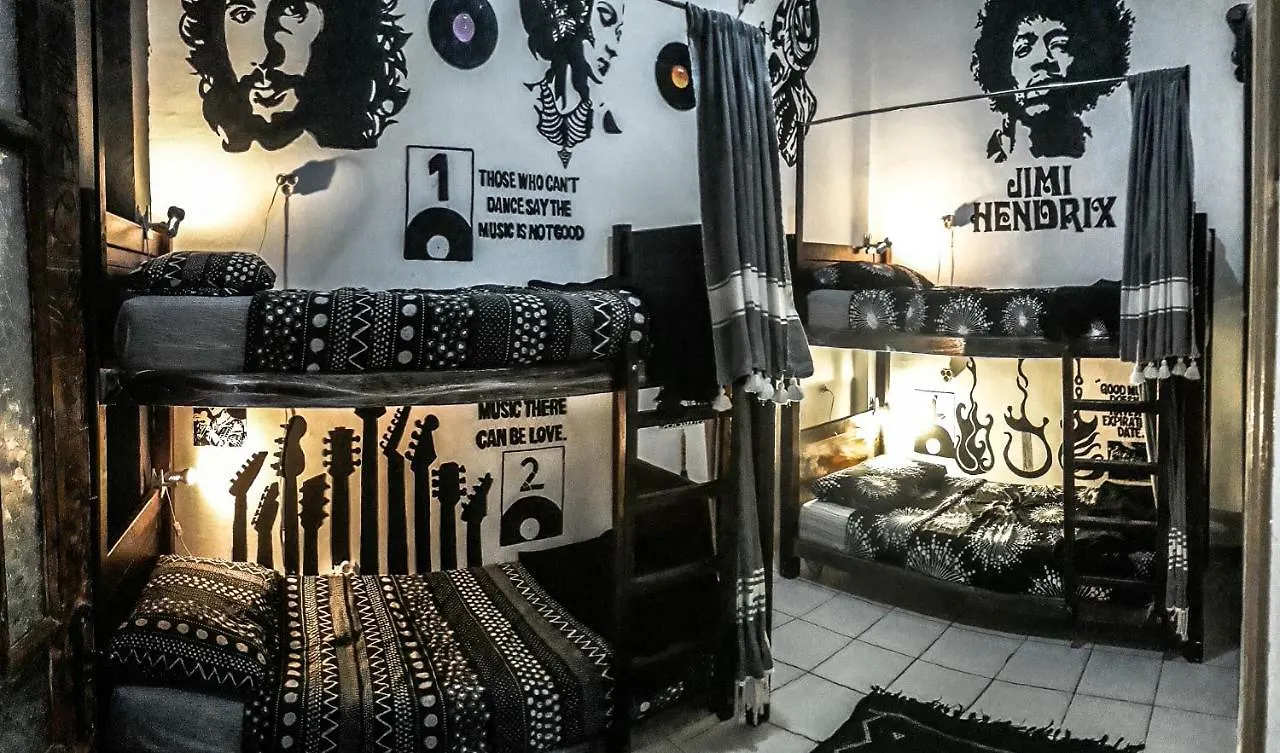 The Chill Art Hostel Essaouira